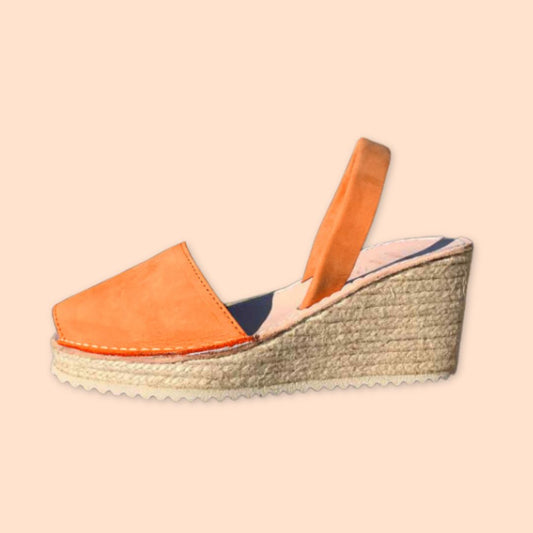 Abarca Menorquina - Mujer - Piel Nobuk - Cuña Alta Esparto - Color Naranja