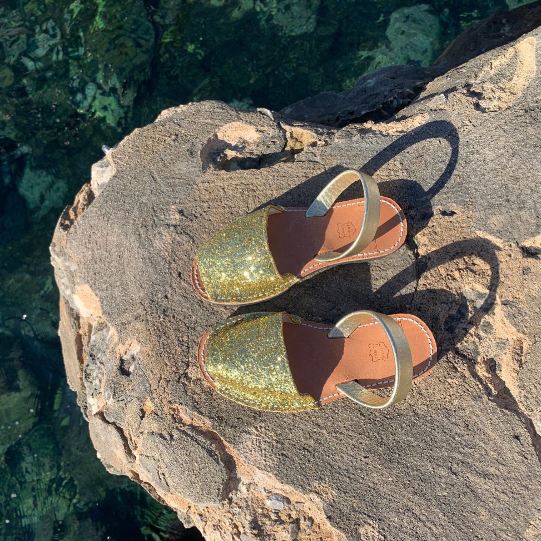 abarcas menorquinas mujer hombre niña glitter color dorado originales