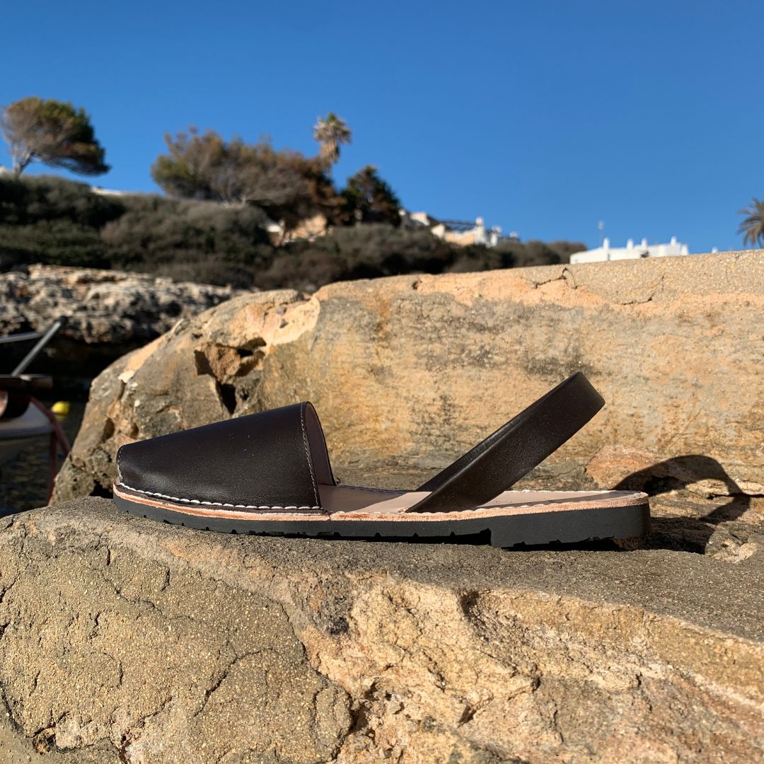 abarcas menorquinas mujer hombre niño piel box color negro originales