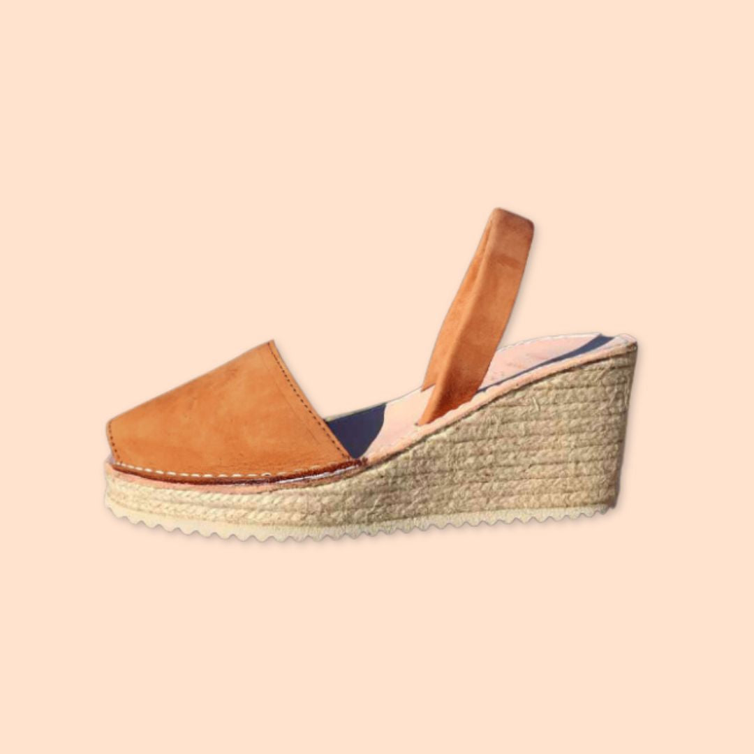 menorquinas con cuña alta de esparto para mujer color marron