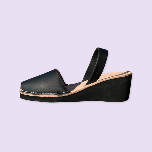 abarcas-menorquinas-cuña-alta-mujer-negro-piel-box