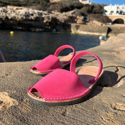abarcas menorquinas mujer hombre niña piel nobuk color rosa originales